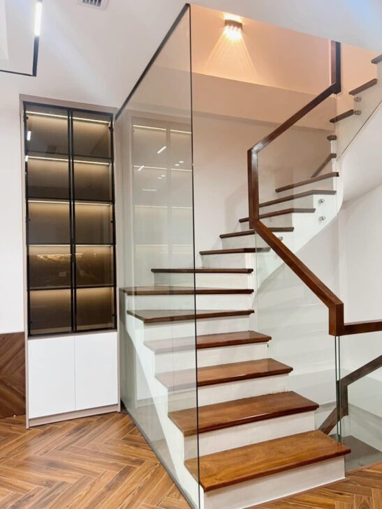 Nhà tôi cho thuê Nhà căn góc, mới, 113m2_ 4T; vỉa hè, Đội Cấn-45 Tr