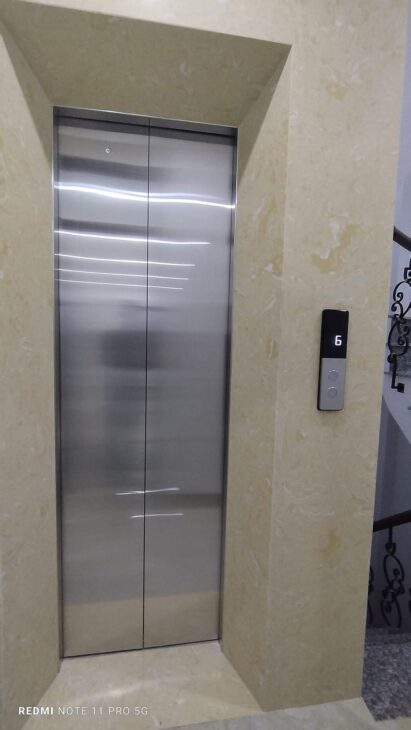Nhà mình cho thuê nhà mới, lô góc, 98m2_ 4T; vỉa hè, Lạc Trung-29 Tr