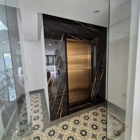 Mình cho thuê nhà mới, hai mặt tiền, Thụy Khuê, 103m2x 4T vỉa hè 29 Tr