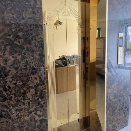 Mình cho thuê nhà mới, hai đường đi, Thái Hà; vỉa hè 93m2* 5T- 29 Tr