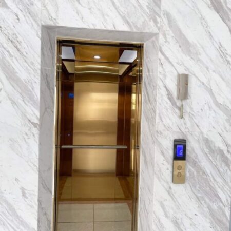 Mình cho thuê nhà hai cửa đi, mới, Trúc Bạch; vỉa hè 98m2* 4T- 29 Tr