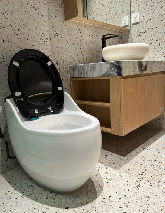 Tôi cho thuê nhà Nhà hàng, VP, KD, Hoàng Văn Thái, 98m2x 5T vỉa hè 30 Tr