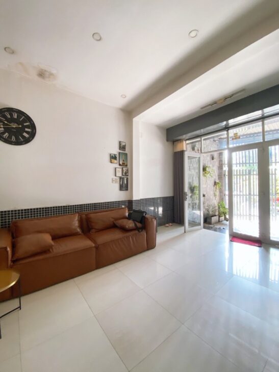 Bán nhà mặt phố Linh Đông, Thủ Đức, 95m², 2 tầng, sổ hồng. Giá 5,6 tỷ