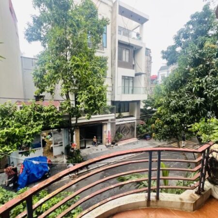 ????PHÂN LÔ – VỈA HÈ, Ô TÔ TRÁNH ĐỖ – NHÀ 2 THOÁNG CÓ GIẾNG TRỜI, CÓ THỂ LẮP THANG MÁY – KD, LÀM