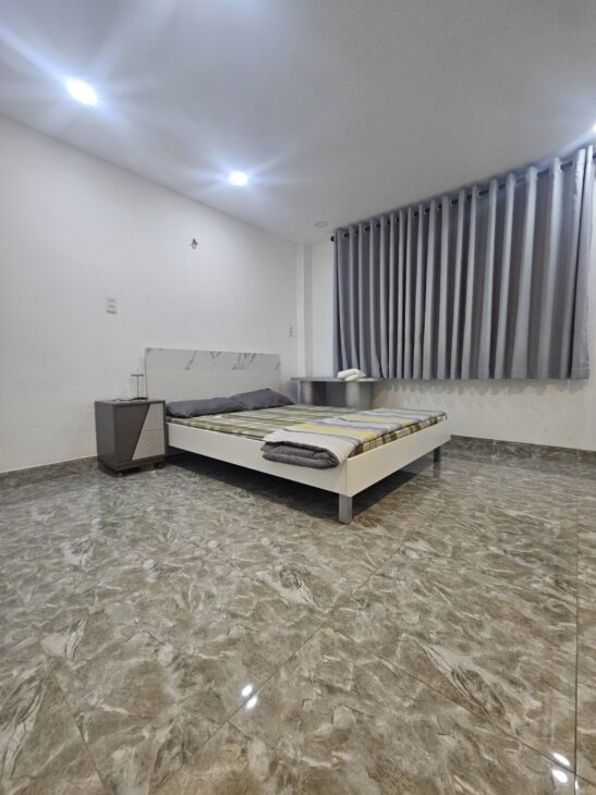 Bàn nhà Hẻm xe hơi ngay Trần Hưng Đạo, Quận 5, 68m2 5 tần 7PN, 13.2 tỷ