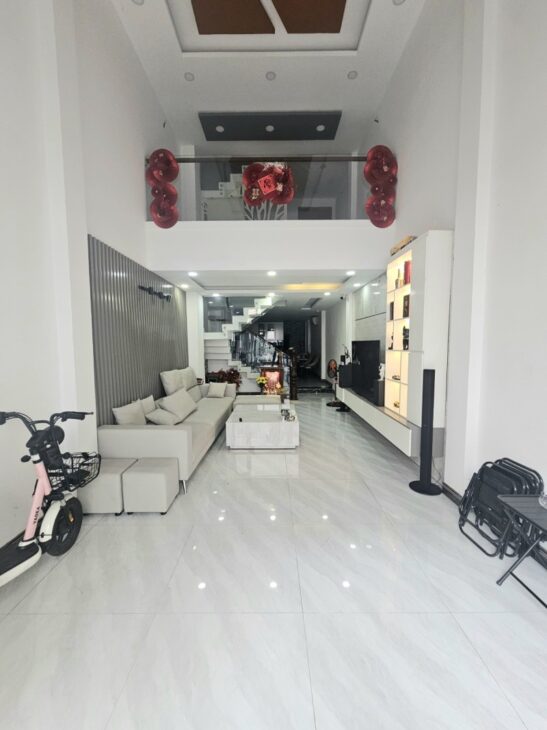 Bàn nhà Hẻm xe hơi ngay Trần Hưng Đạo, Quận 5, 68m2 5 tần 7PN, 13.2 tỷ