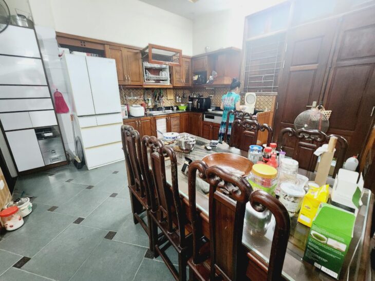 Bán nhà Trung Kính, Cầu Giấy, ngõ ô tô, lô góc 2 thoáng, 60m2, 4 tầng, Mt 5.7m, chỉ 19 tỷ