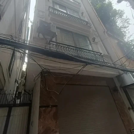 Cần Bán nhanh nhà phố đường 8/3. 33m2. 5 tầng. mặt tiền4m. giá đẹp 6 tỷ Hai Bà Trưng Hà Nội