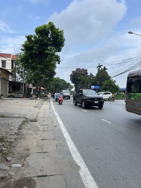 VỊ TRÍ ĐẸP – KHU VỰC TIỀM NĂNG – GẦN VIN CỔ LOA – SÁT QUỐC LỘ 3 – VỈA HÈ RỘNG – KHU DÂN TRÍ