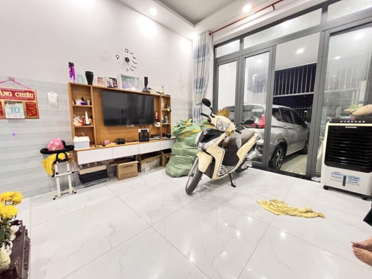 Bán nhà 72m², 2 tầng, 3PN, ngõ Linh Xuân, Thủ Đức – 5.5 tỷ