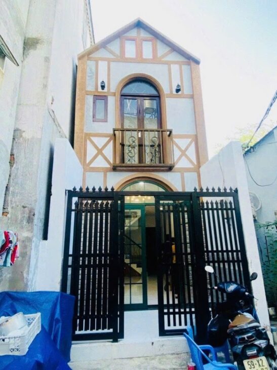 Bán nhà 2 tầng, 42m², 2PN, 2WC, Linh Tây, Thủ Đức, 3.3 tỷ