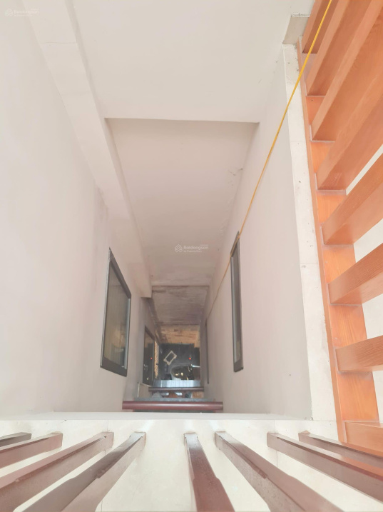 Nhà Kim Giang, DT 55m2 x 5T, giá 7.88 tỷ, ở luôn, ngõ to, nhà thoáng, đẹp, SĐCC