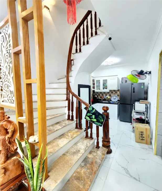 Bán Nhà Tam Trinh 31/33m2 5 tầng. mặt tiền 3m. giá 6.7 tỷ Hoàng Mai Hà Nội