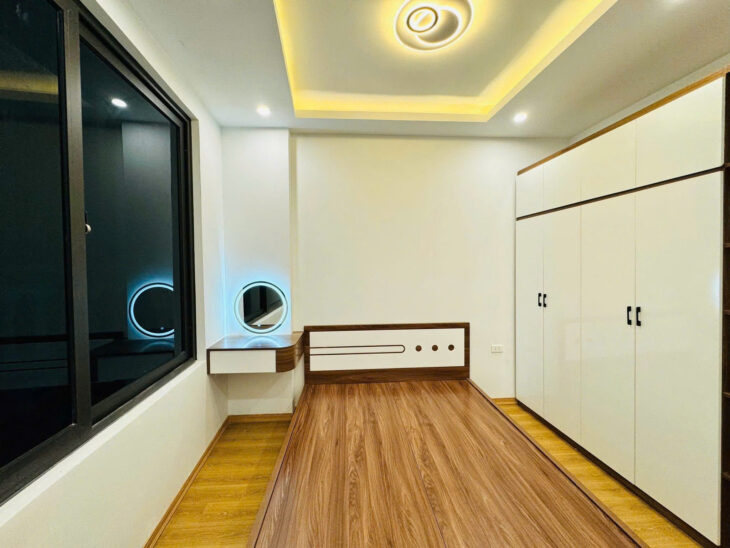 NHÀ KHƯƠNG TRUNG – 2 THOÁNG – NHÀ ĐẸP DT 34m2 6 tầng MT 3.6m Giá 8.85 tỷ