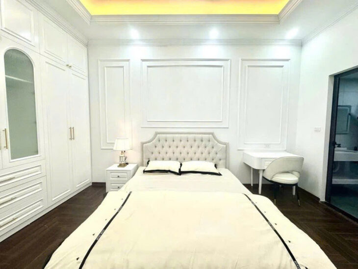 PHỐ NGỌC HÀ – NỘI THẤT TÂN CỔ ĐIỂN – LÔ GÓC DT 34m2 5 tầng MT 4m Giá 9.8 tỷ