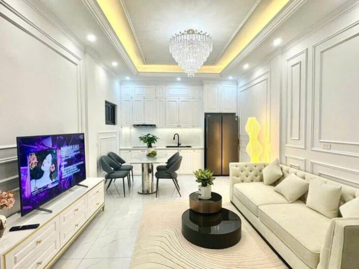 PHỐ NGỌC HÀ – NỘI THẤT TÂN CỔ ĐIỂN – LÔ GÓC DT 34m2 5 tầng MT 4m Giá 9.8 tỷ