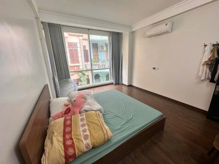 BÁN NHÀ CHÙA HÀ – NGÕ THÔNG Diện tích 42m2 4 tầng mặt tiên 3.9m Giá 12.5 tỷ