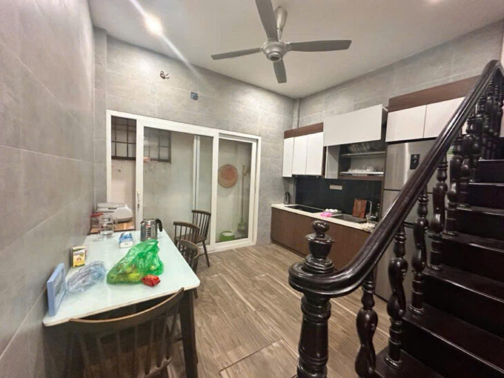 BÁN NHÀ CHÙA HÀ – NGÕ THÔNG Diện tích 42m2 4 tầng mặt tiên 3.9m Giá 12.5 tỷ