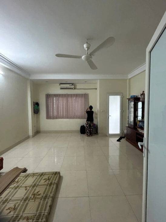 Bán Nhà Ngõ Quỳnh 37m2. 4 tầng. mặt tiền 5.1m. giá8.5 tỷ. Hai Bà Trưng Hà Nội