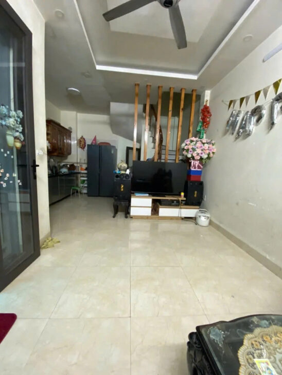 Bán Nhà Định Công Hạ 41m2. 5 tầng. mặt tiển 3.5m, giá đẹp 6,4 tỷ hoàng mai hà noi