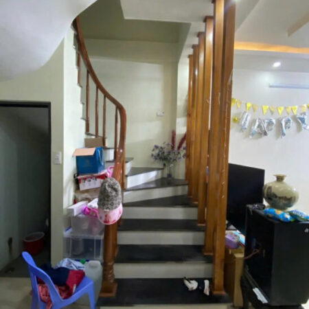 Bán Nhà Định Công Hạ 41m2. 5 tầng. mặt tiển 3.5m, giá đẹp 6,4 tỷ hoàng mai hà noi