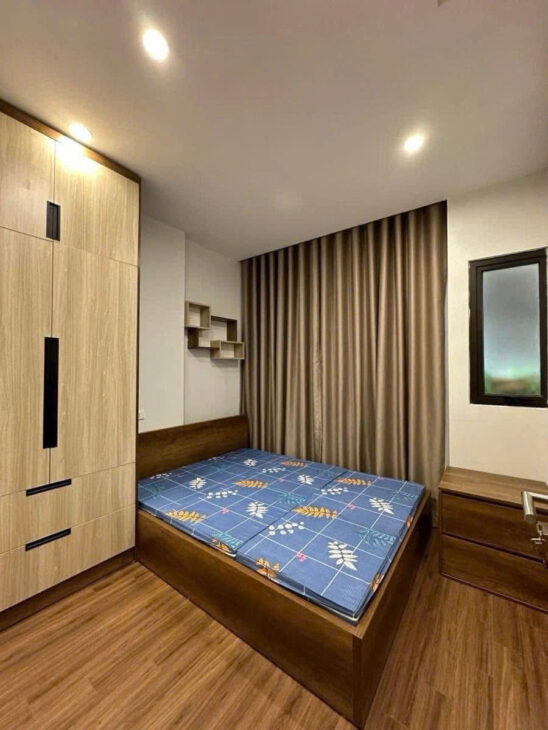 PL XUÂN THUỶ KINH DOANH, Ô TÔ ĐỖ CỬA. NGÕ THÔNG 42m2 7 tầng mt 5.9m Giá 15 tỷ
