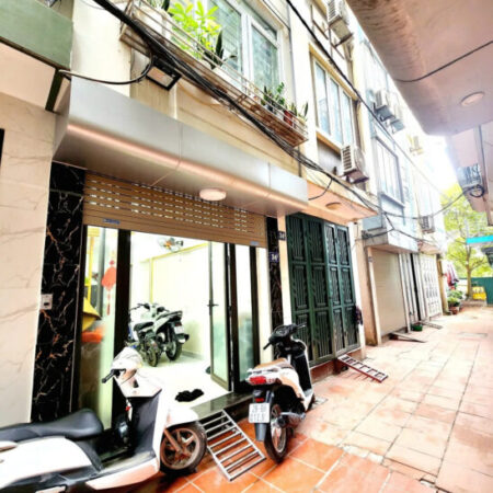 Bán Nhà Tam Trinh 31/33m2 5 tầng. mặt tiền 3m. giá 6.7 tỷ Hoàng Mai Hà Nội