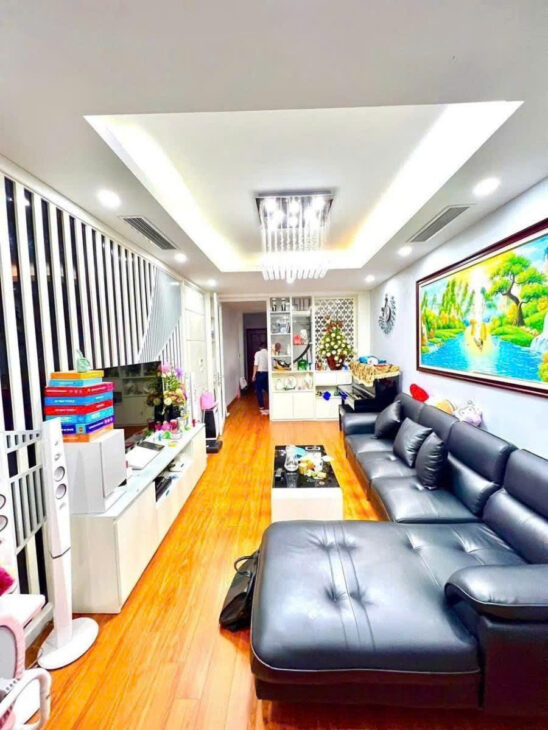 PL PHÙNG CHÍ KIÊN Ô TÔ – KINH DOANH- FULL NỘI THẤT 52m2 6 tầng mt 3.3m Giá 18.6 tỷ