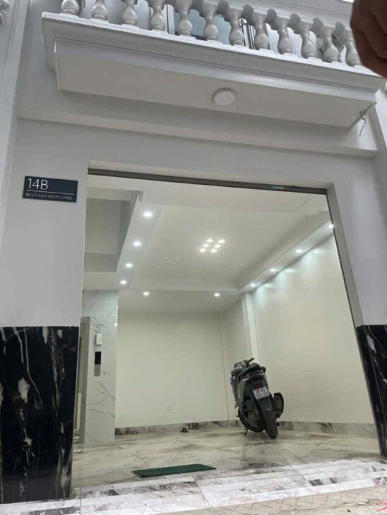 NHÀ MỚI HOA BẰNG NGÕ THÔNG KINH DOANH_ THANG MÁY_ 35m2 6 tầng mt 5m Giá 12 tỷ