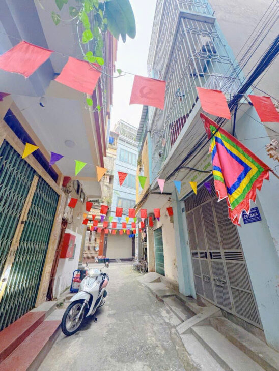 PHỐ VĂN HƯƠNG TÔN ĐỨC THẮNG NGÕ RỘNG LOGOC – 41m2 4 tầng mt 4.3m Giá 7.5 tỷ