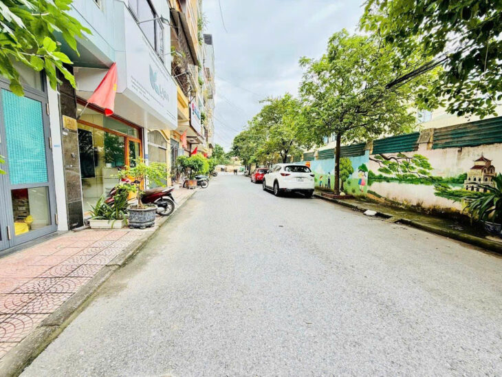 PHÂN LÔ LÊ TRỌNG TẤN – Ô TÔ TRÁNH – Diện Tích 44m2 3 tầng mặt tiền 4m Giá 18 tỷ