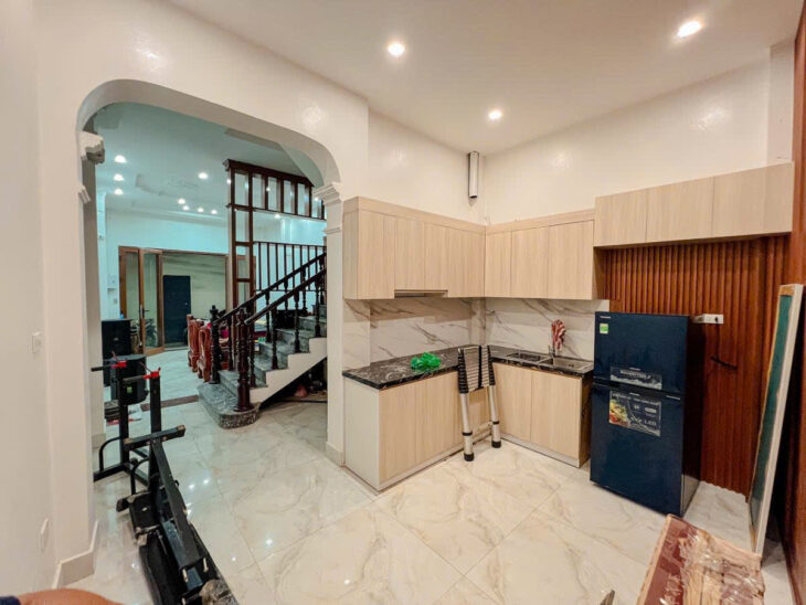 DỐC TAM ĐA NHÀ ĐẸP – TẶNG NỘI THẤT – 43m2 5 tầng mặt tiền 3.9m Giá 12.3 tỷ