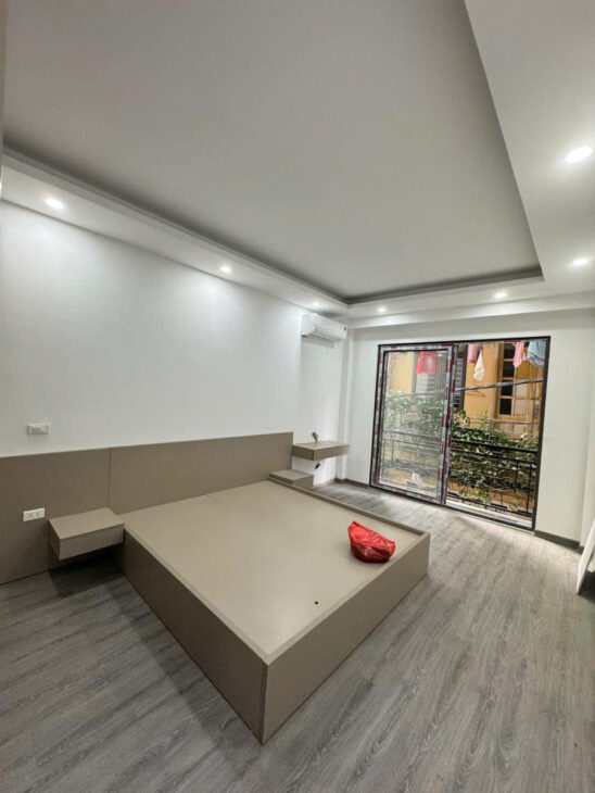 LÁNG TRUNG – NGÕ THÔNG – KINH DOANH – THANG MÁY 39m2 5 tầng mt 3.7m Giá 10.3 tỷ