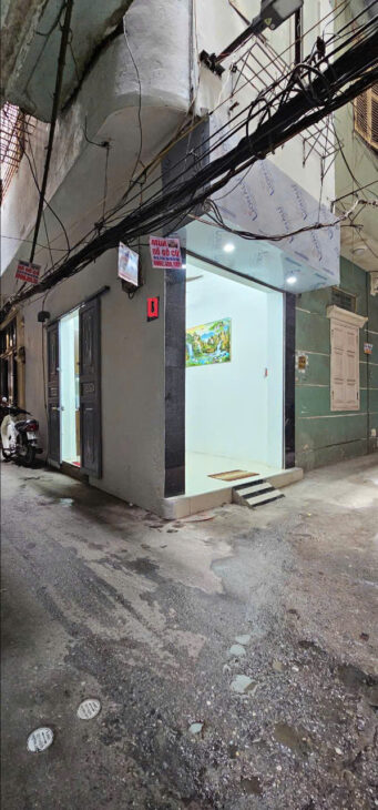 3.7 TỶ – 5 TẦNG – NHÀ ĐẸP Ở NGAY – KCBT CHẮC CHẮN – TRUNG TÂM ĐỐNG ĐA