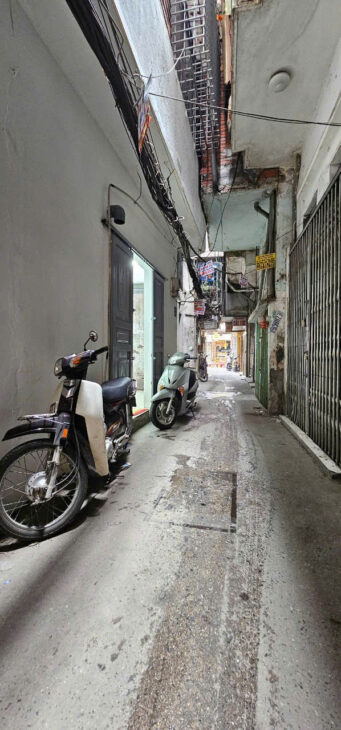 3.7 TỶ – 5 TẦNG – NHÀ ĐẸP Ở NGAY – KCBT CHẮC CHẮN – TRUNG TÂM ĐỐNG ĐA