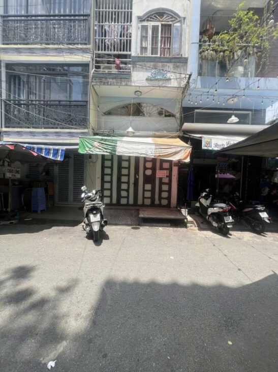 ???? CHỢ HOA HỒ THỊ KỶ – HẺM KD 10M THÔNG – 3 TẦNG – CHỈ NHỈNH 5 tỷ