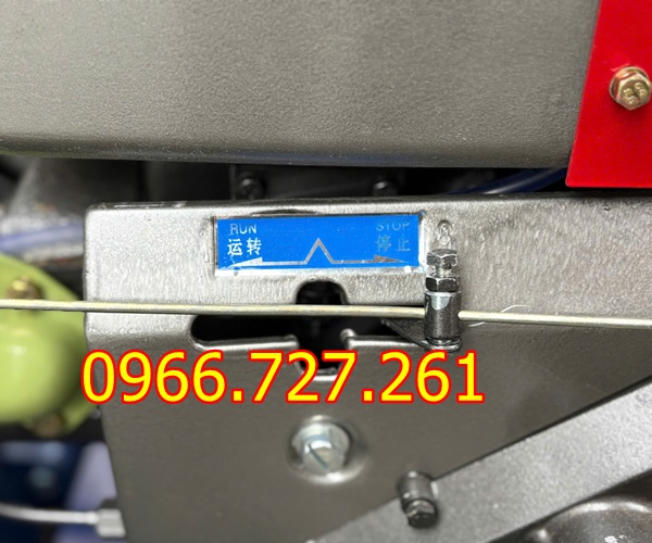 Máy xới đất chạy dầu dắt tay Quế Hoa GN61 đầu nổ D15