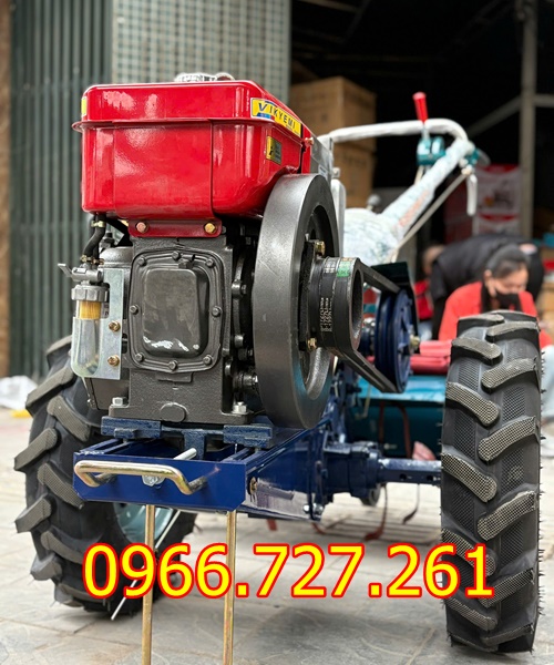Máy xới đất chạy dầu dắt tay Quế Hoa GN61 đầu nổ D15