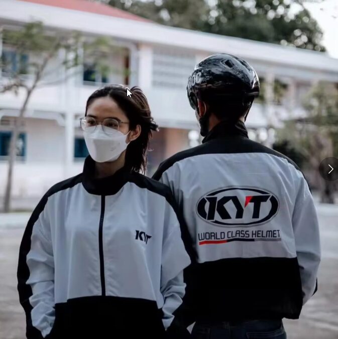 ÁO KHOÁC BOMBER DÙ KYT NAM NỮ FORM RỘNG 2 LỚP SA865 – SAM STORE