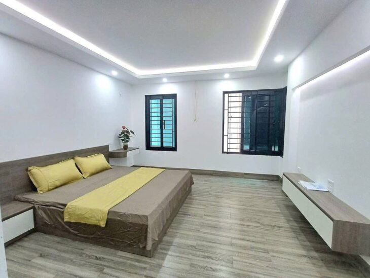 Cho thuê nhà mặt phố Ngô quyền, lô góc, diện tích 100m2. 2 mặt tiền, đẹp nhất quận Hà đông.