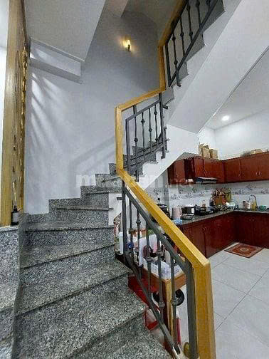 Nhà đẹp Ba Tháng Hai P11 Q10 DT 50M2 giá 6,3 tỷ, sổ hồng riêng