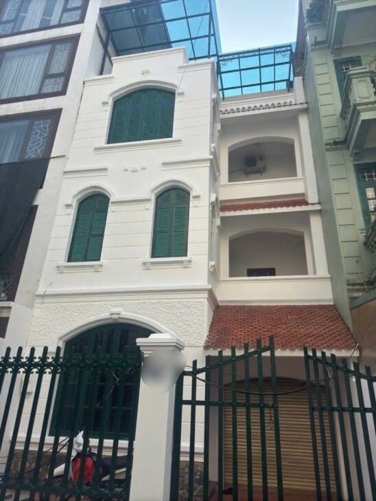 Cho thuê nhà mặt phố Vũ Tông Phan, 4 tầng × 40m² × mặt tiền 5m, khu vực hiếm nhà cho thuê, nhận nhà
