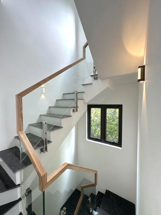 Bán nhà Đội Cấn, Ba Đình, lô góc, ngõ thông, 31m2, 5 tầng, Mt 5m, chỉ 7.7 tỷ