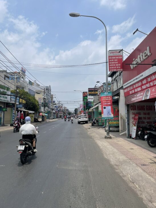 Bán nhà mặt tiền 8x33m giá 23,888 tỷ Đường Nguyễn Ảnh Thủ