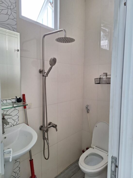 NHÀ 3 TẦNG MỚI TINH – HẺM XE HƠI – THẠNH XUÂN Q12 SÁT GÒ VẤP 1,52 TỶ SỔ HC