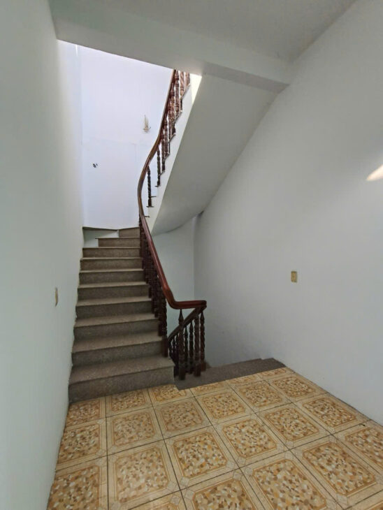 Nhà 1 Trệt 3 Lầu, thổ cư toàn bộ mặt tiền chợ Đồi TP Biên Hòa, Dân cư kín, Thu nhập hàng tháng 20