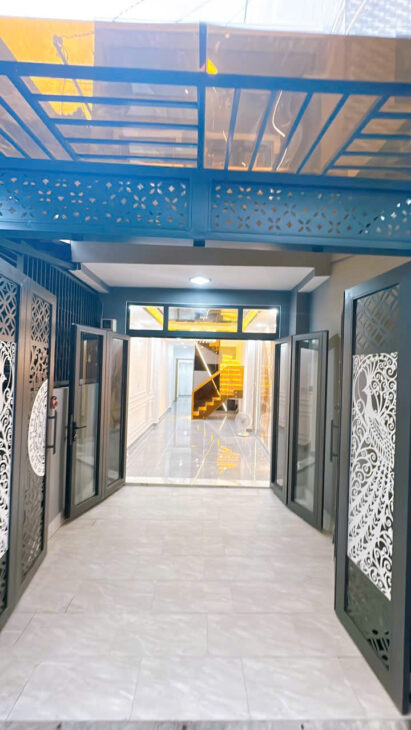 Sát mặt tiền Ngang3.1nở 4.5 dài 15 đúc 2 T có 4 tỷ Q4