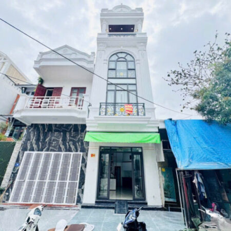 Rẻ nhất khu phân lô Văn Cao, 30m 5 tầng, đường 12m, Giá 3.79 tỉ Rẻ nhất khu phân lô Văn Cao, 30m 5 tầng, đường 12m, Giá 3.79 tỉ