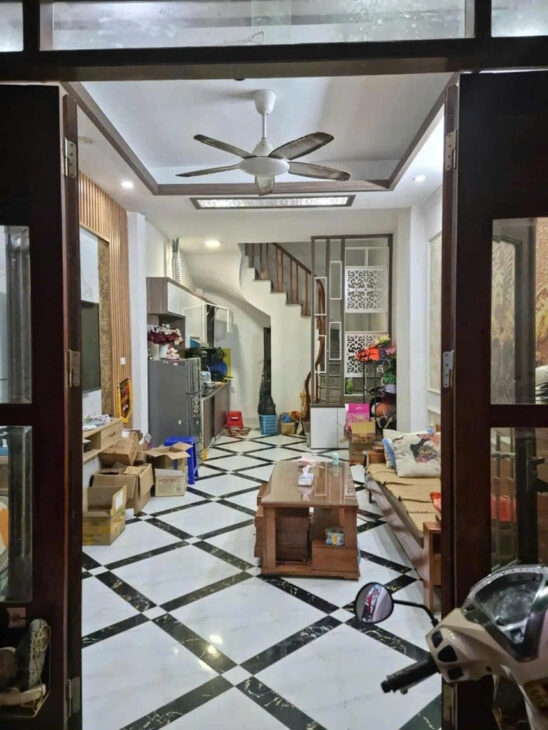 SIÊU PHẨM TÂY HỒ – TẶNG FULL NT – 15M RA MẶT PHỐ – HÀNG XÓM CIPUTRA – DT30M2X5T – GIÁ 6.6 TỶ