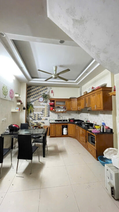 Bán nhà 48m 5T Bồ Đề, Long Biên , oto ,KD, giá 9,4ty.